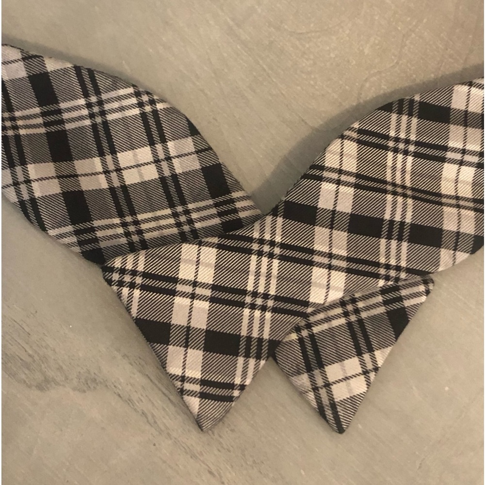 Campia Moda Silk Black White Plaid Bow Tie One Size Adjustable